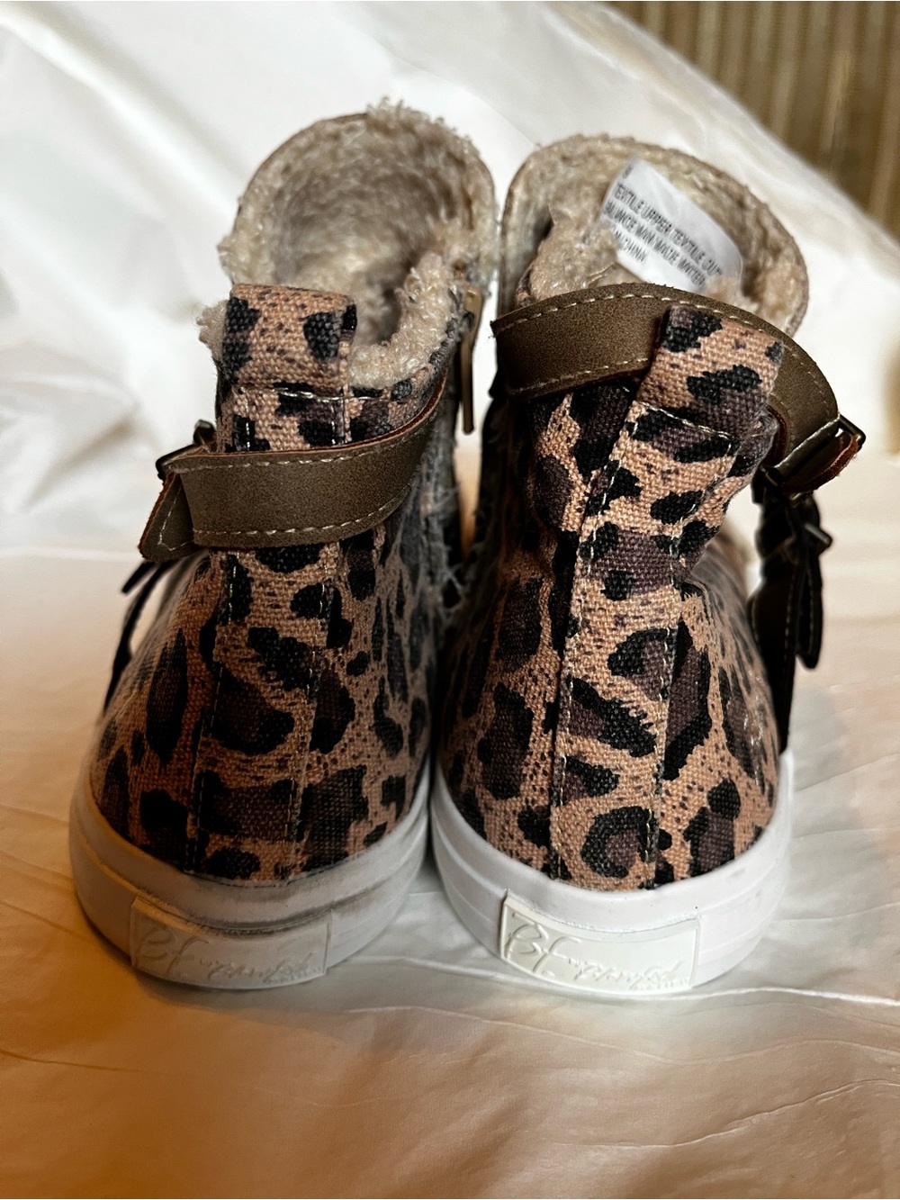 BLOWFISH~LEOPARD ANIMAL PRINT BUCKLE DETAIL SNEAKERS~ SIZE 9 - Picture 6 of 13